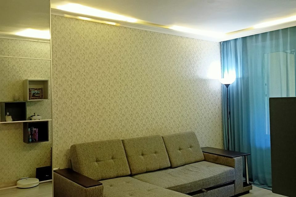 Продаётся 2-комнатная квартира, 42.7 м²