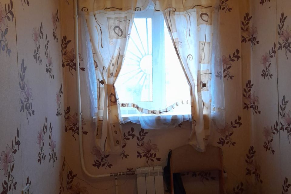 Продаётся 4-комнатная квартира, 60.1 м²