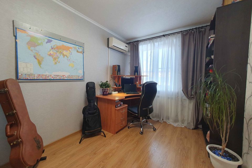 Продаётся 3-комнатная квартира, 65.9 м²
