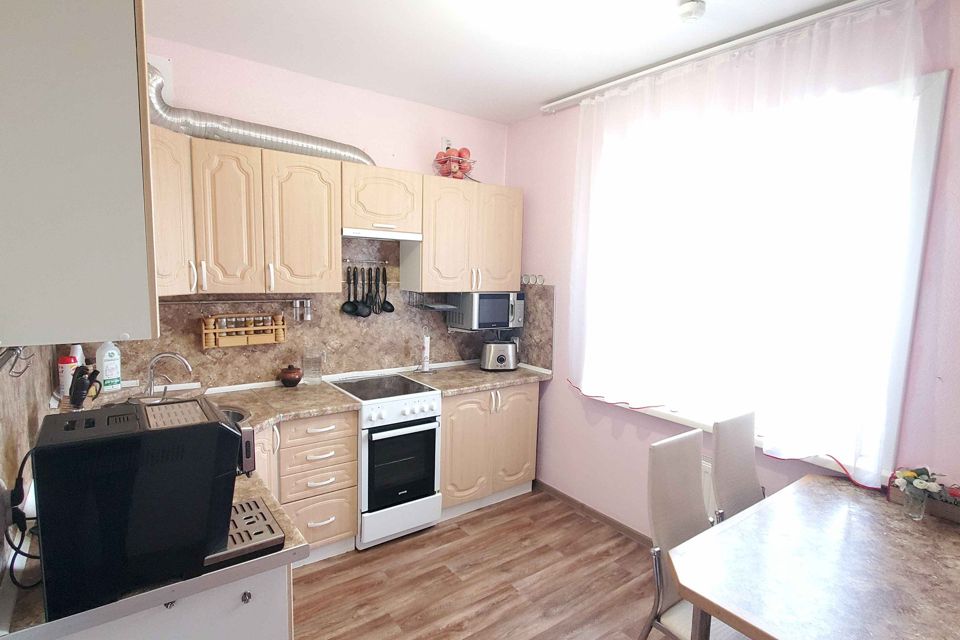 Продаётся 1-комнатная квартира, 37.7 м²