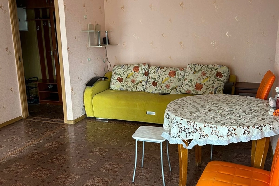 Продаётся 3-комнатная квартира, 55.4 м²