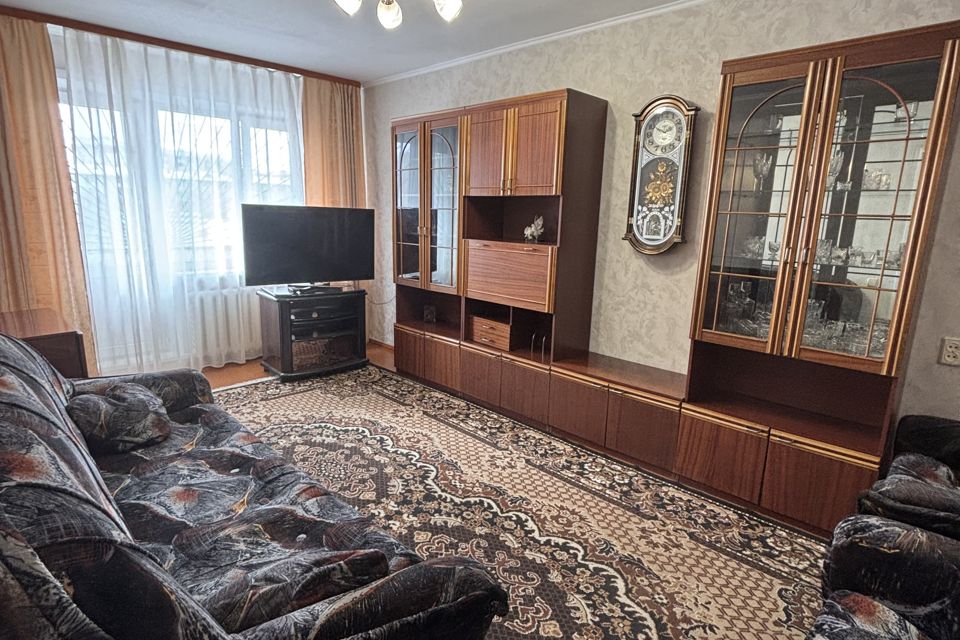Продаётся 3-комнатная квартира, 61.7 м²