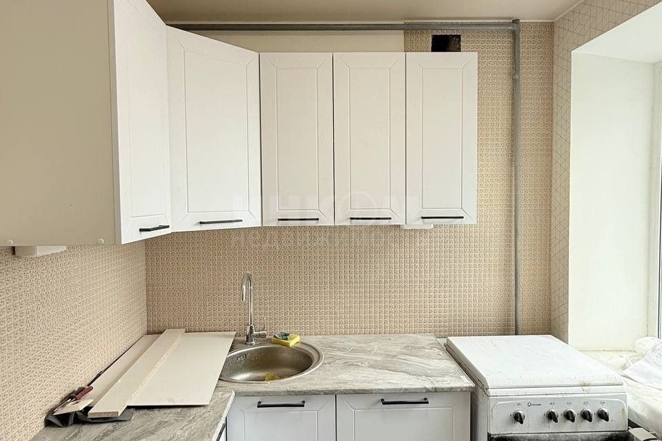 Продаётся 4-комнатная квартира, 63.1 м²