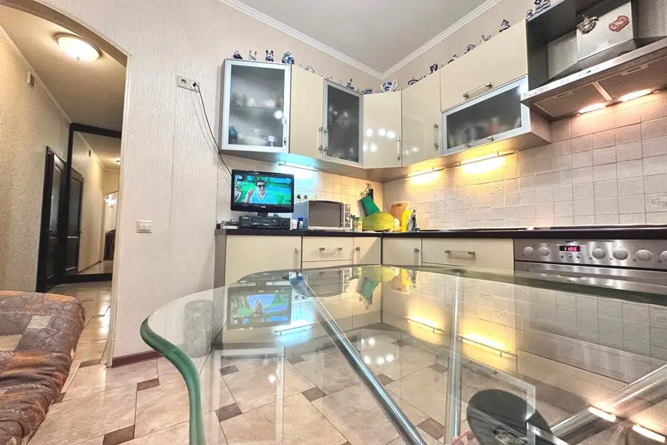 Продаётся 1-комнатная квартира, 54.1 м²