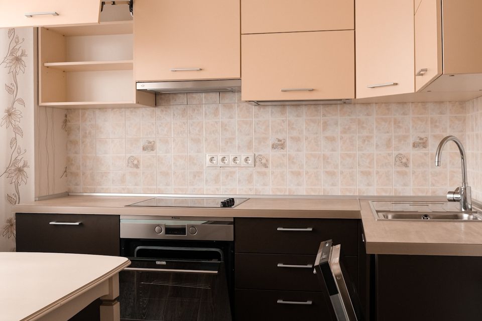 Продаётся 1-комнатная квартира, 42.4 м²