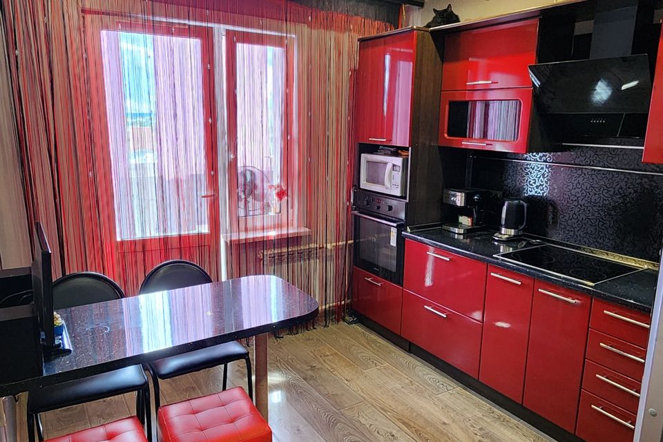 Продаётся 1-комнатная квартира, 37.8 м²