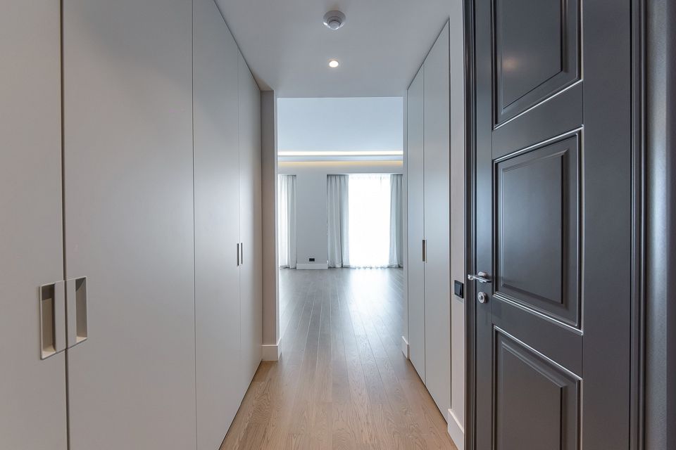 Продаётся 3-комнатная квартира, 105.9 м²
