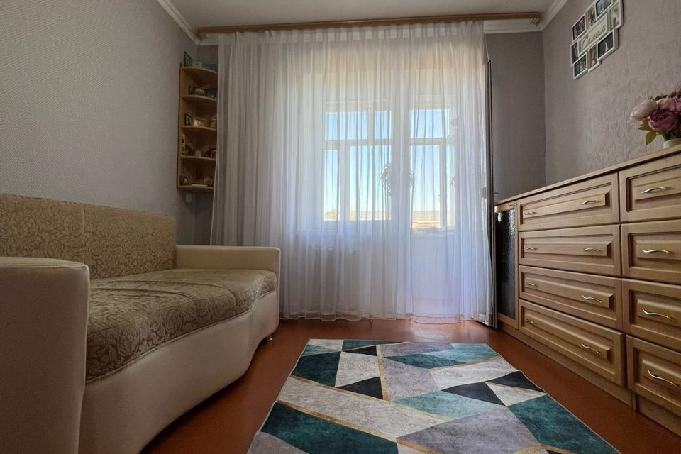 Продаётся 4-комнатная квартира, 74.7 м²