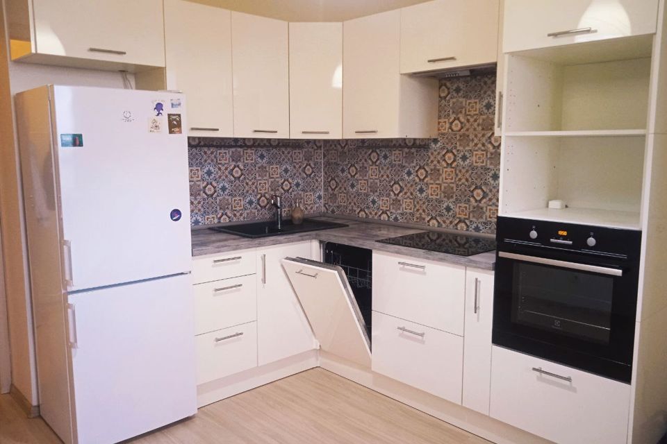 Продаётся 1-комнатная квартира, 37.9 м²