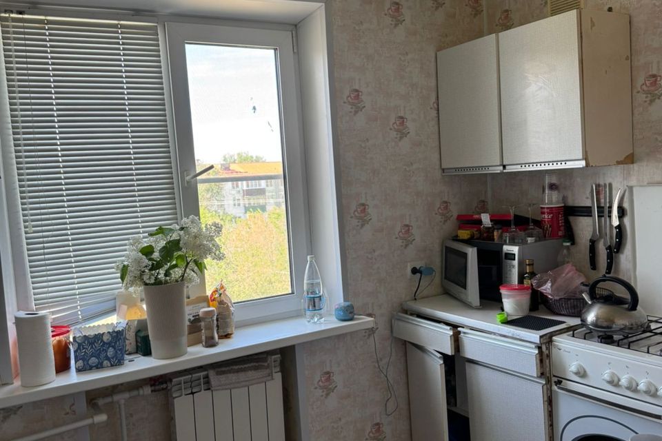 Продаётся 3-комнатная квартира, 61.7 м²