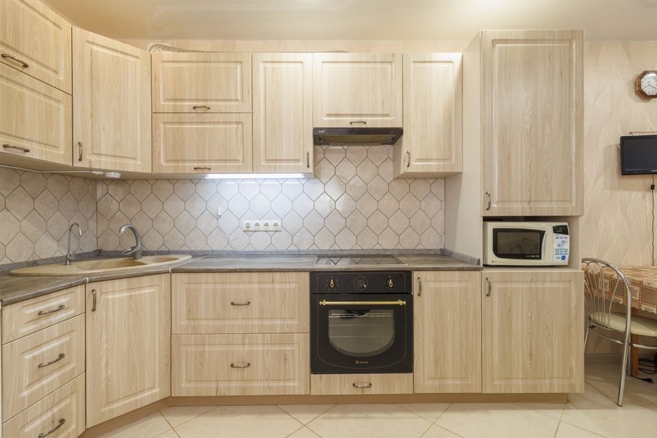 Продаётся 1-комнатная квартира, 58 м²