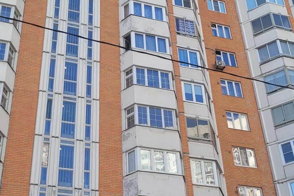 Продаётся 4-комнатная квартира, 127.2 м²