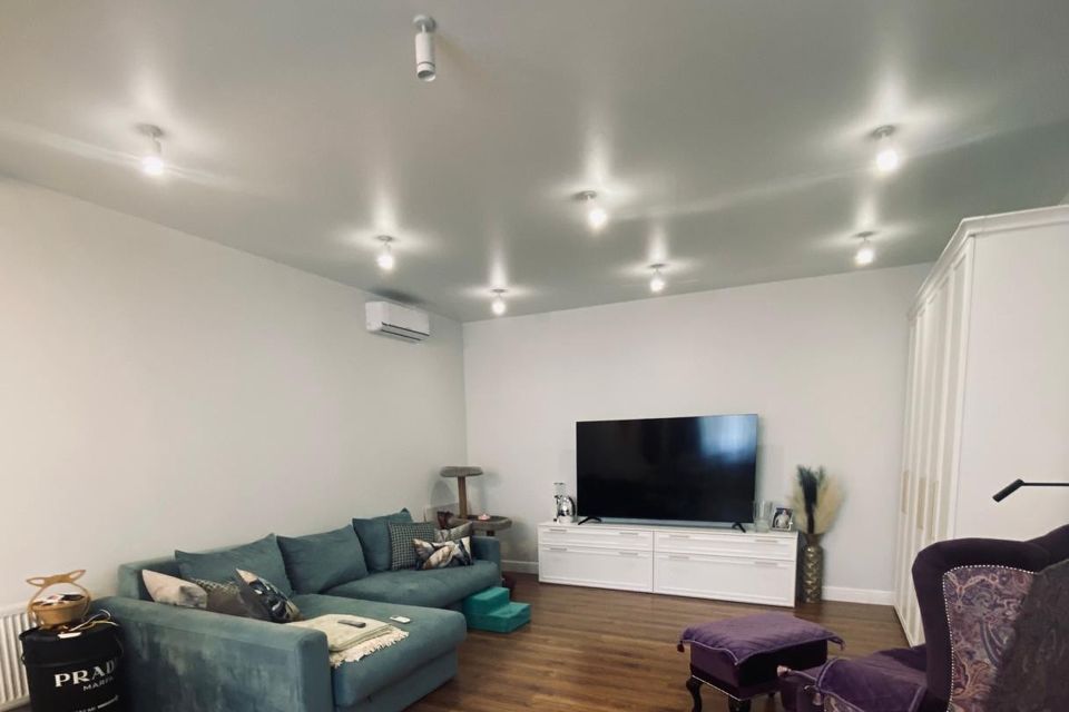 Продаётся 3-комнатная квартира, 82.4 м²