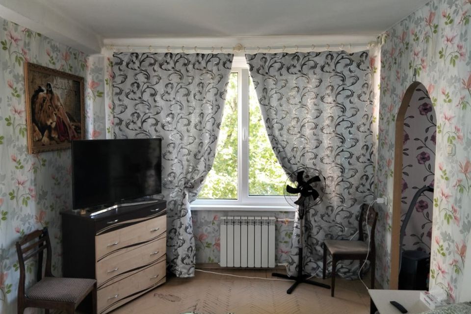 Продаётся 2-комнатная квартира, 41.9 м²