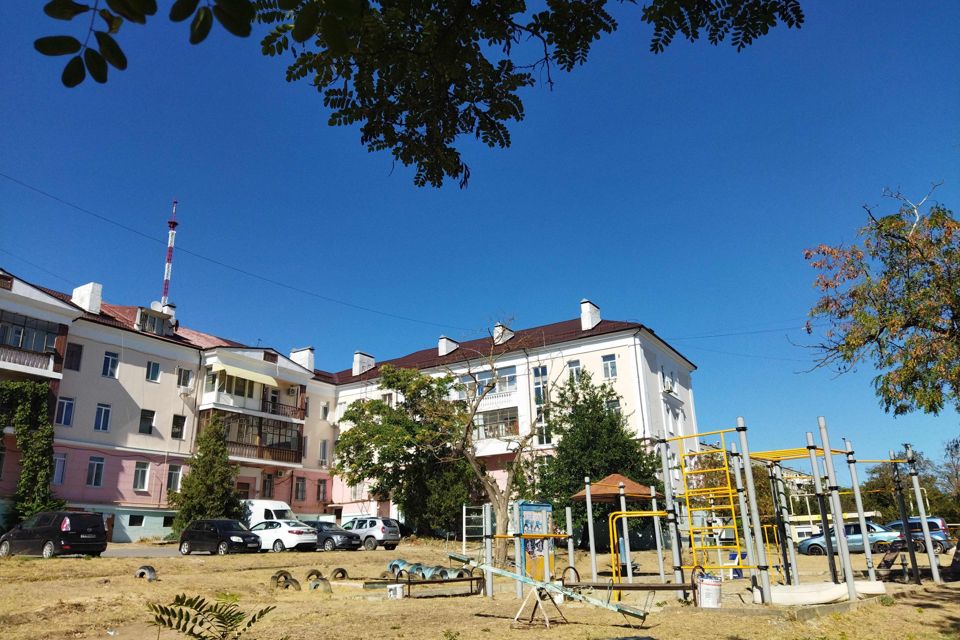 Продаётся 3-комнатная квартира, 77.7 м²