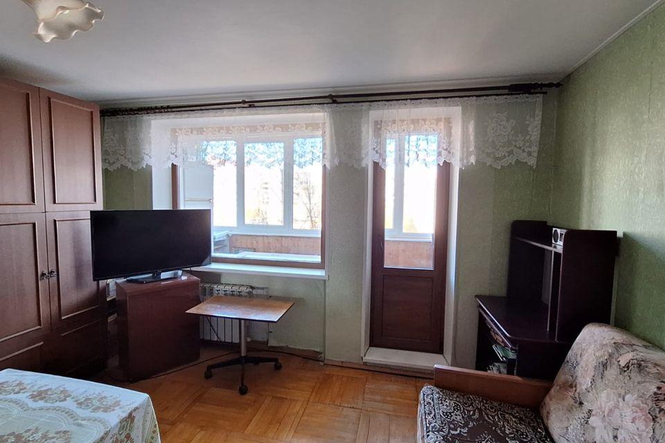 Продаётся 3-комнатная квартира, 57.4 м²