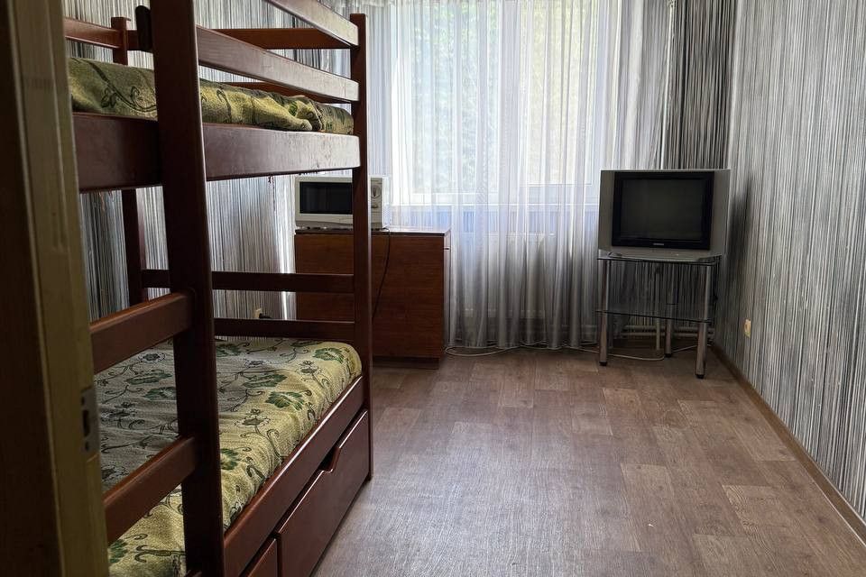 Продаётся 3-комнатная квартира, 61 м²