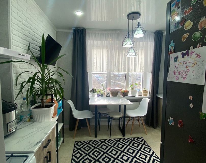 Продаётся 2-комнатная квартира, 58 м²