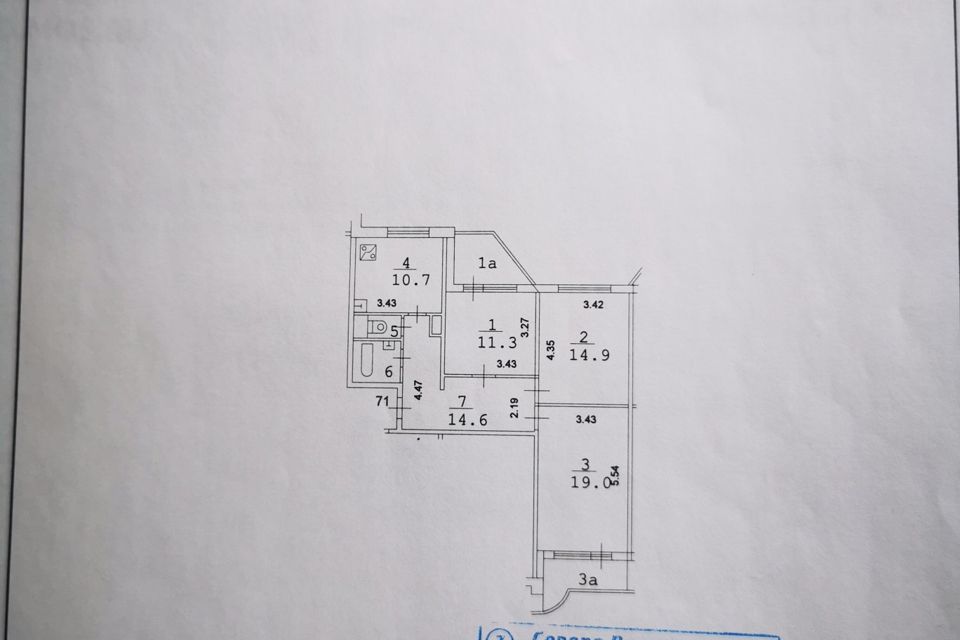 Продаётся комната в 3-комн. квартире, 9 м²