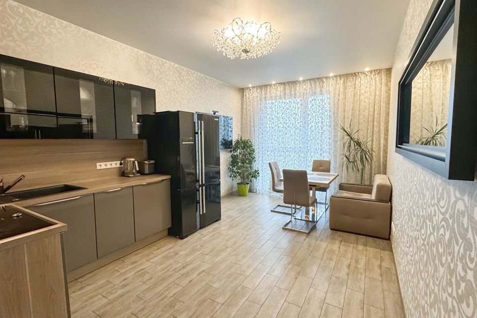 Продаётся 3-комнатная квартира, 106.7 м²