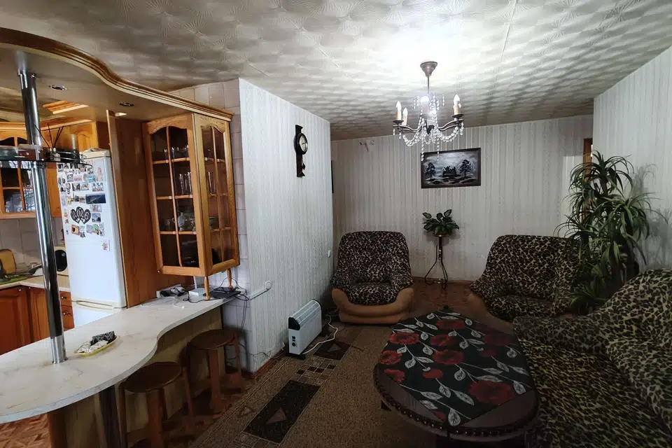 Продаётся 3-комнатная квартира, 56 м²