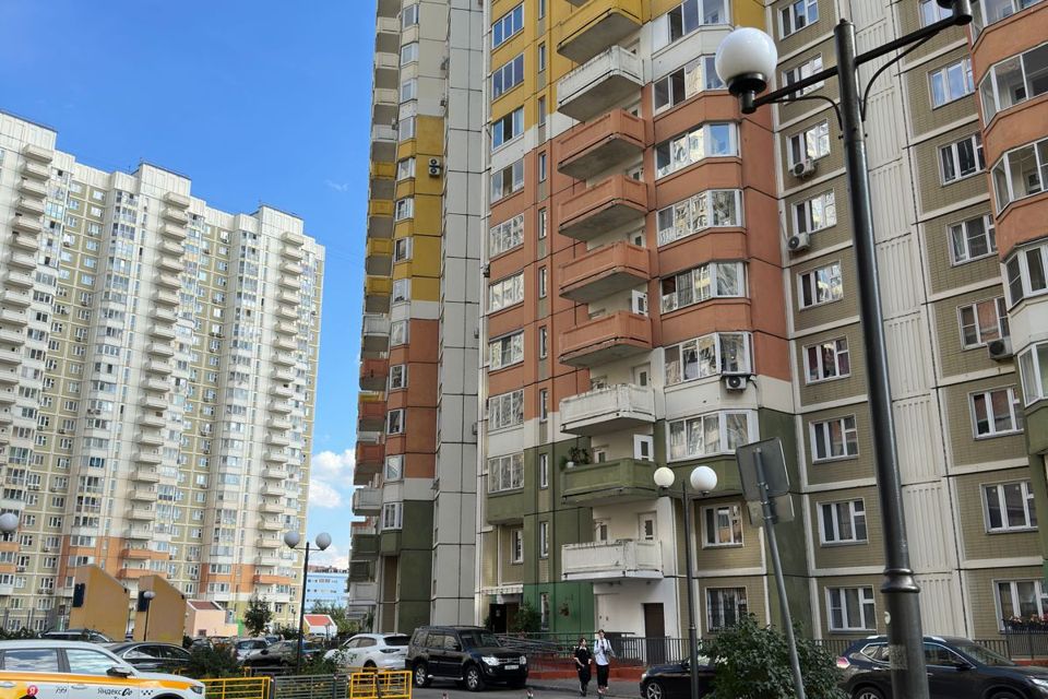 Продаётся 2-комнатная квартира, 58.2 м²