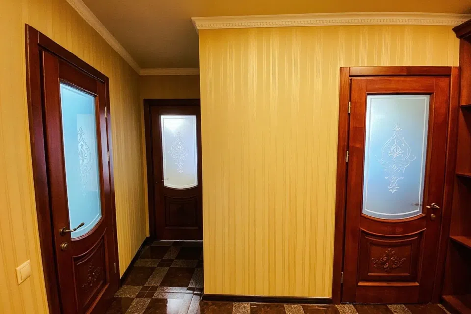 Продаётся 2-комнатная квартира, 57 м²