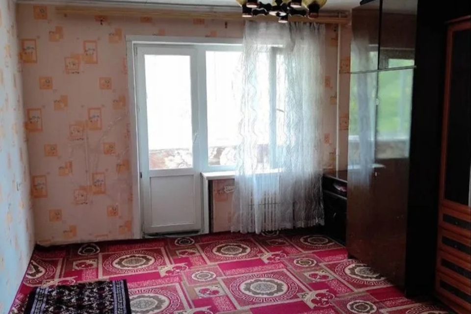 Продаётся 3-комнатная квартира, 58.3 м²
