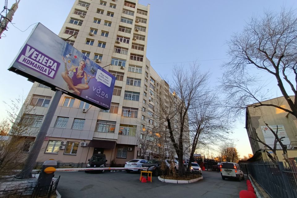 Продаётся 3-комнатная квартира, 121.7 м²