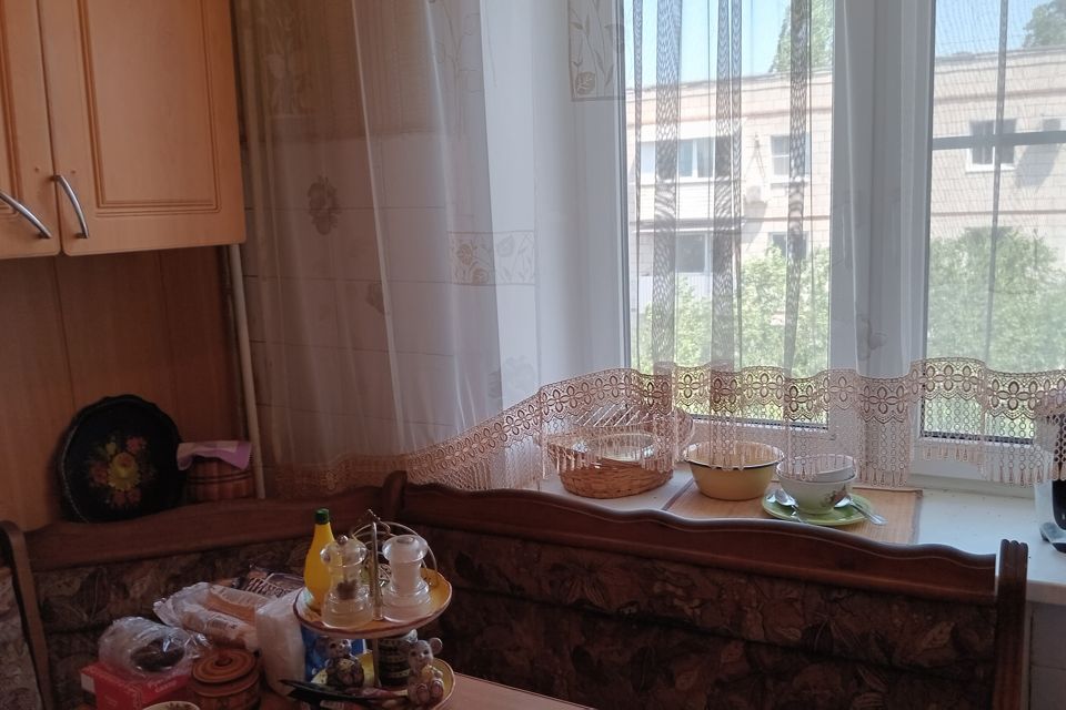 Продаётся 3-комнатная квартира, 50.9 м²