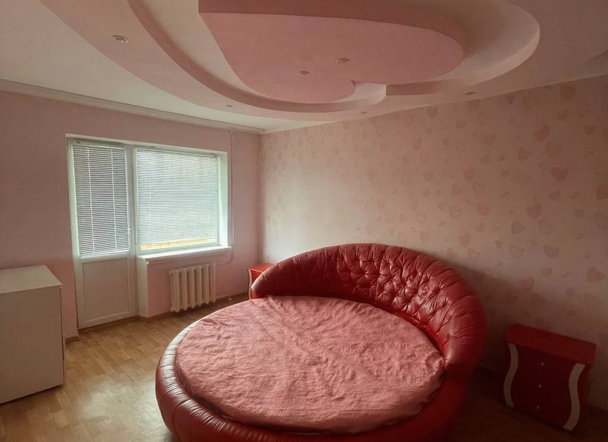 Продаётся 2-комнатная квартира, 56 м²