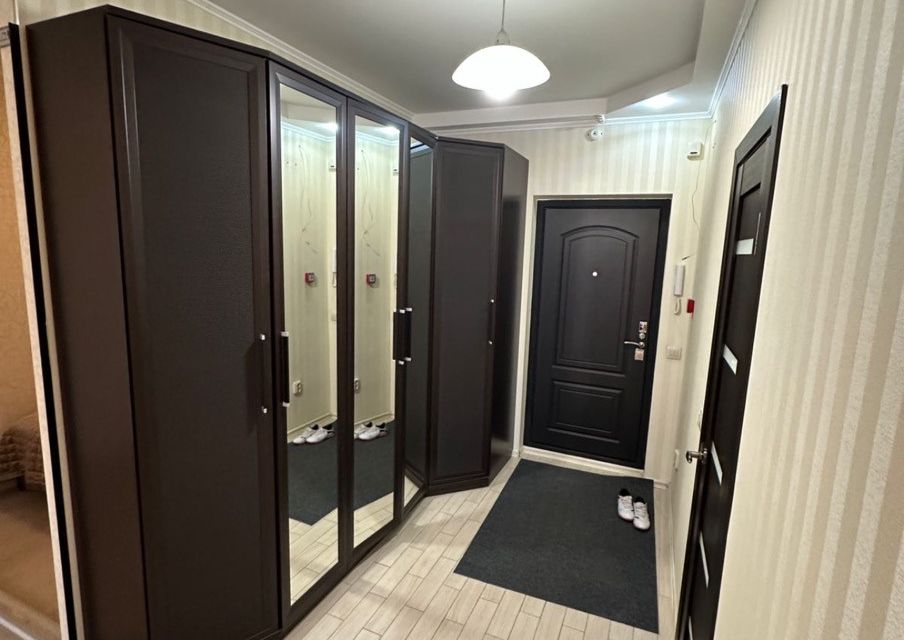 Продаётся 1-комнатная квартира, 47.3 м²