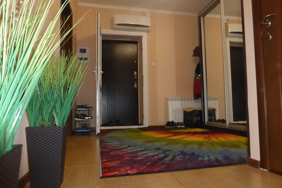 Продаётся 2-комнатная квартира, 56.2 м²