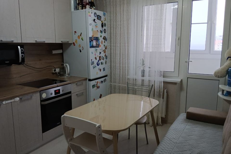 Продаётся 1-комнатная квартира, 38 м²