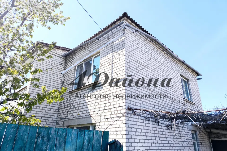 Продаётся 2-этажный дом, 172 м²