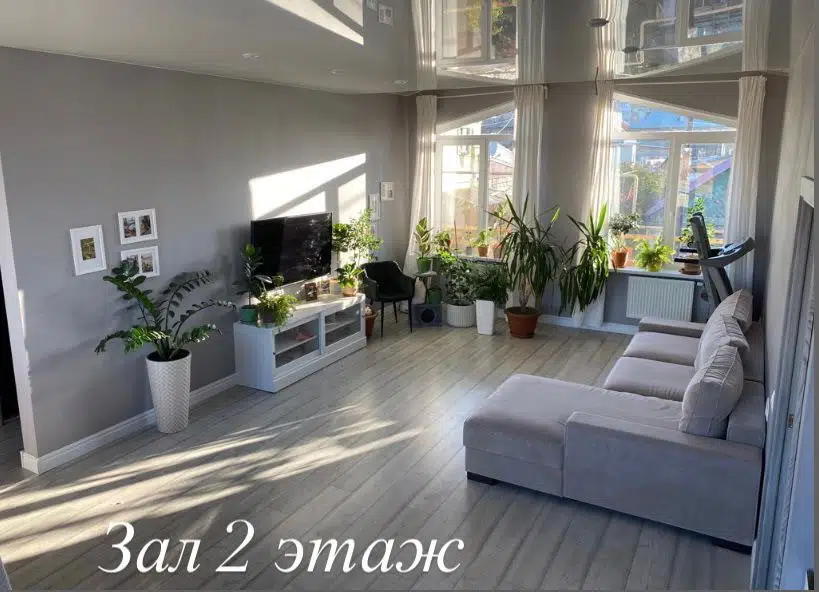 Продаётся 2-этажный дом, 200 м²