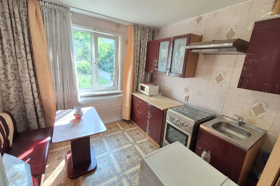 Продаётся 3-комнатная квартира, 58.3 м²