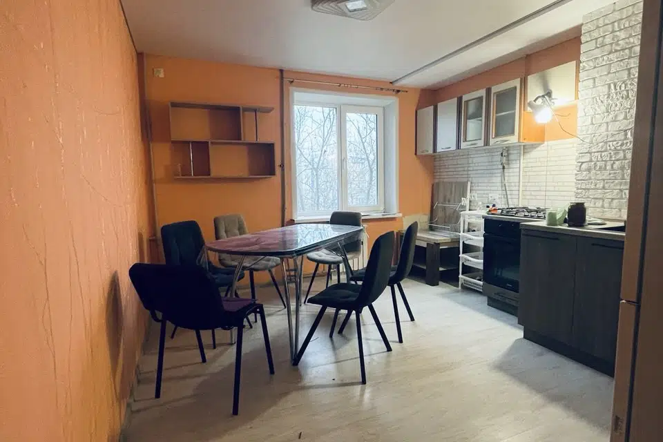 Продаётся 4-комнатная квартира, 79.1 м²
