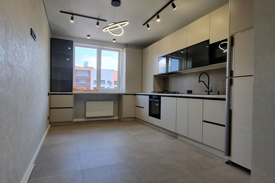 Продаётся 3-комнатная квартира, 90 м²