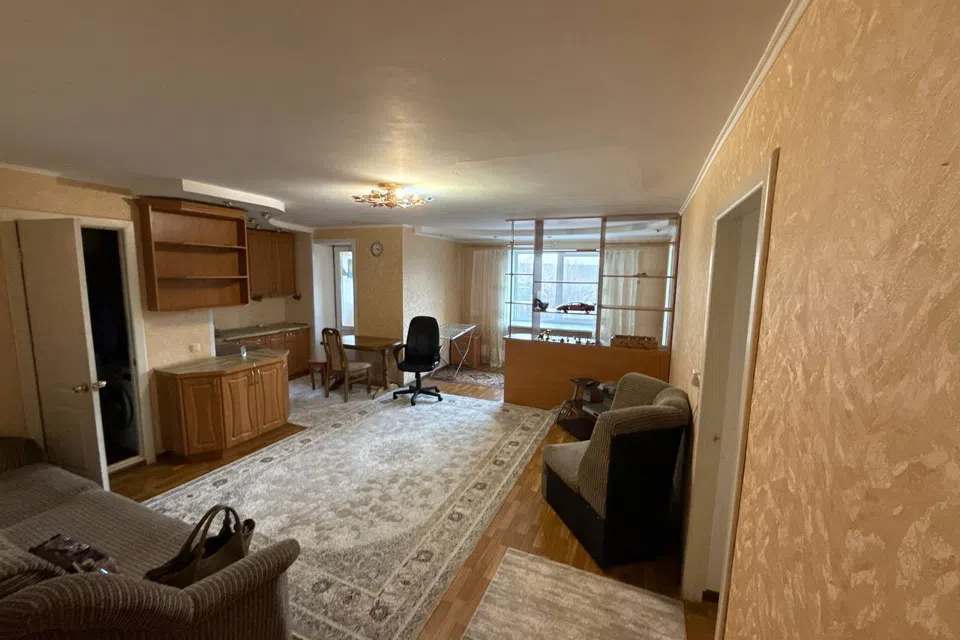 Продаётся 2-комнатная квартира, 86 м²