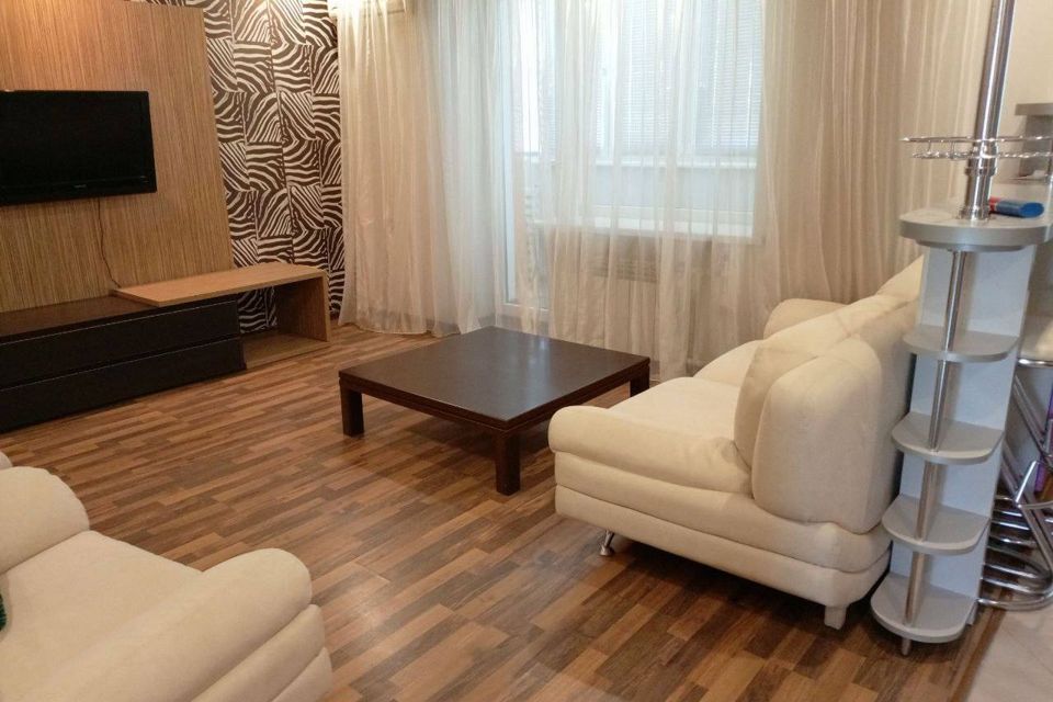 Продаётся 3-комнатная квартира, 60 м²