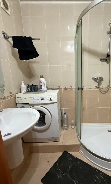 Продаётся 1-комнатная квартира, 42 м²