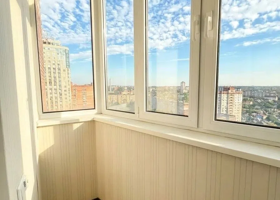 Продаётся 3-комнатная квартира, 145 м²