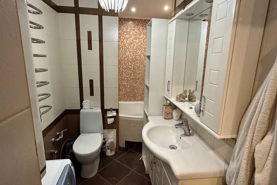 Сдаётся 2-комнатная квартира, 78 м²