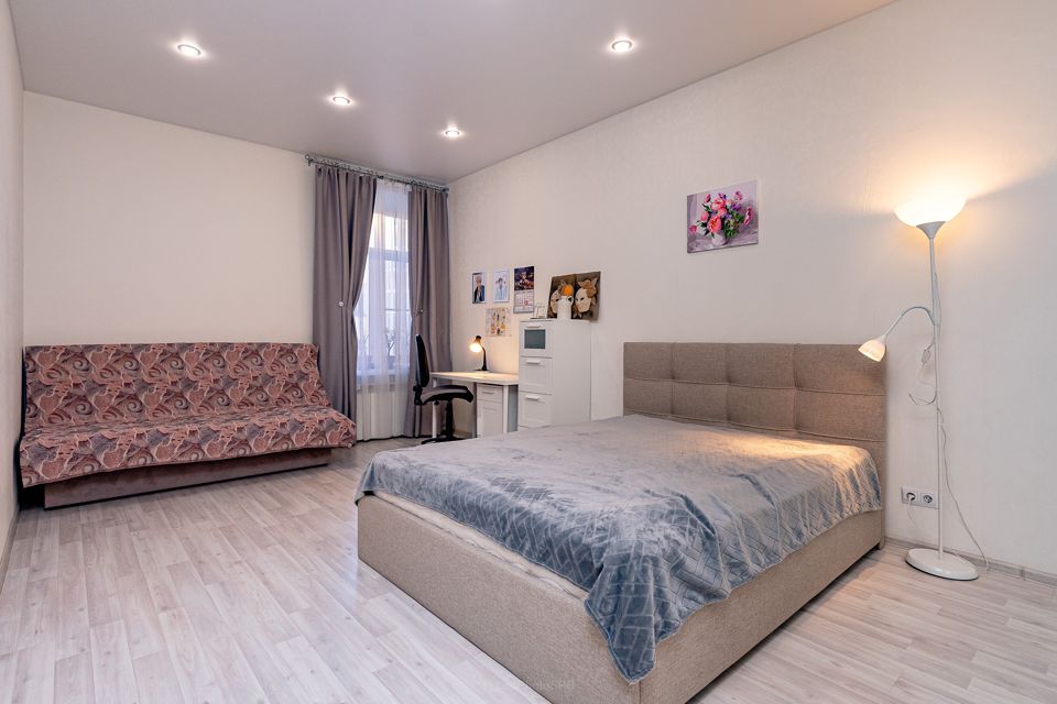 Продаётся 4-комнатная квартира, 99.7 м²
