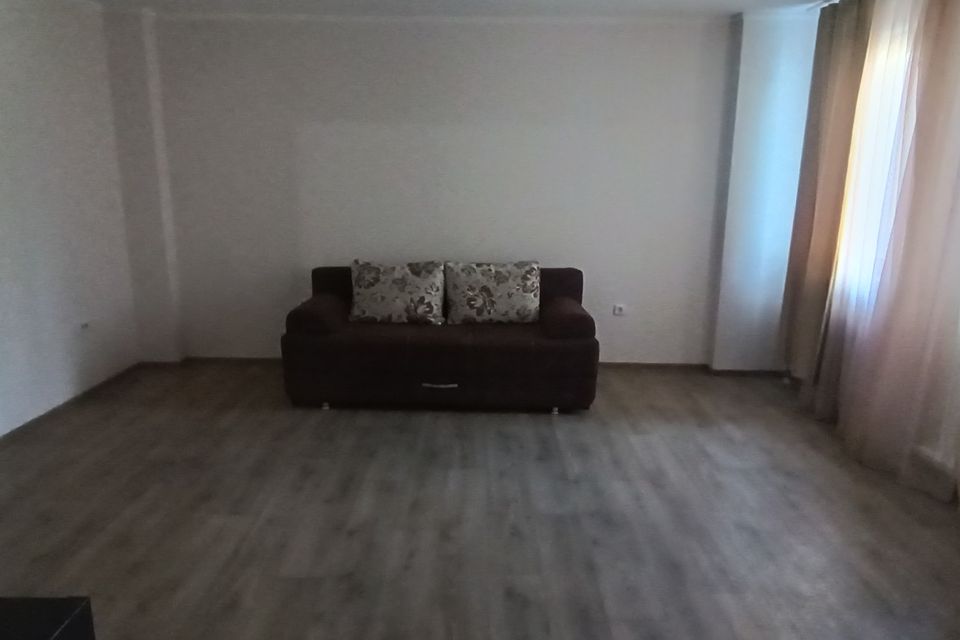 Продаётся 1-комнатная квартира, 44 м²