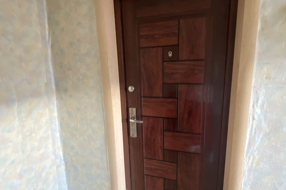 Продаётся комната в 5-комн. квартире, 18 м²