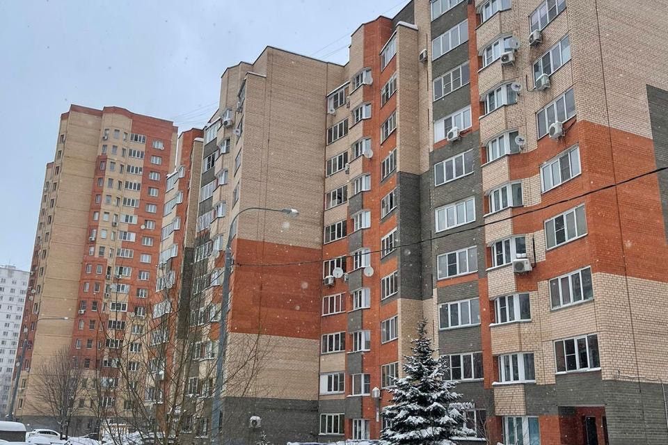 Продаётся 2-комнатная квартира, 65 м²