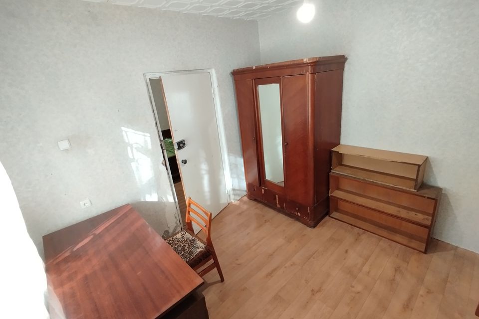 Продаётся 4-комнатная квартира, 98 м²
