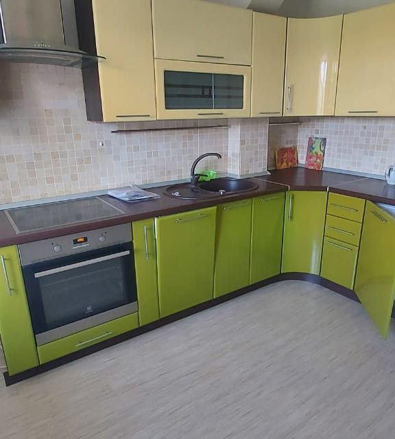 Продаётся 4-комнатная квартира, 72.7 м²